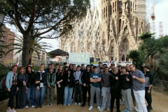 Pred-Sagrada-Familija