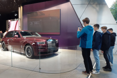 32Dijaki-in-avtomobili