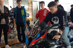 38SERS-na-motorjih