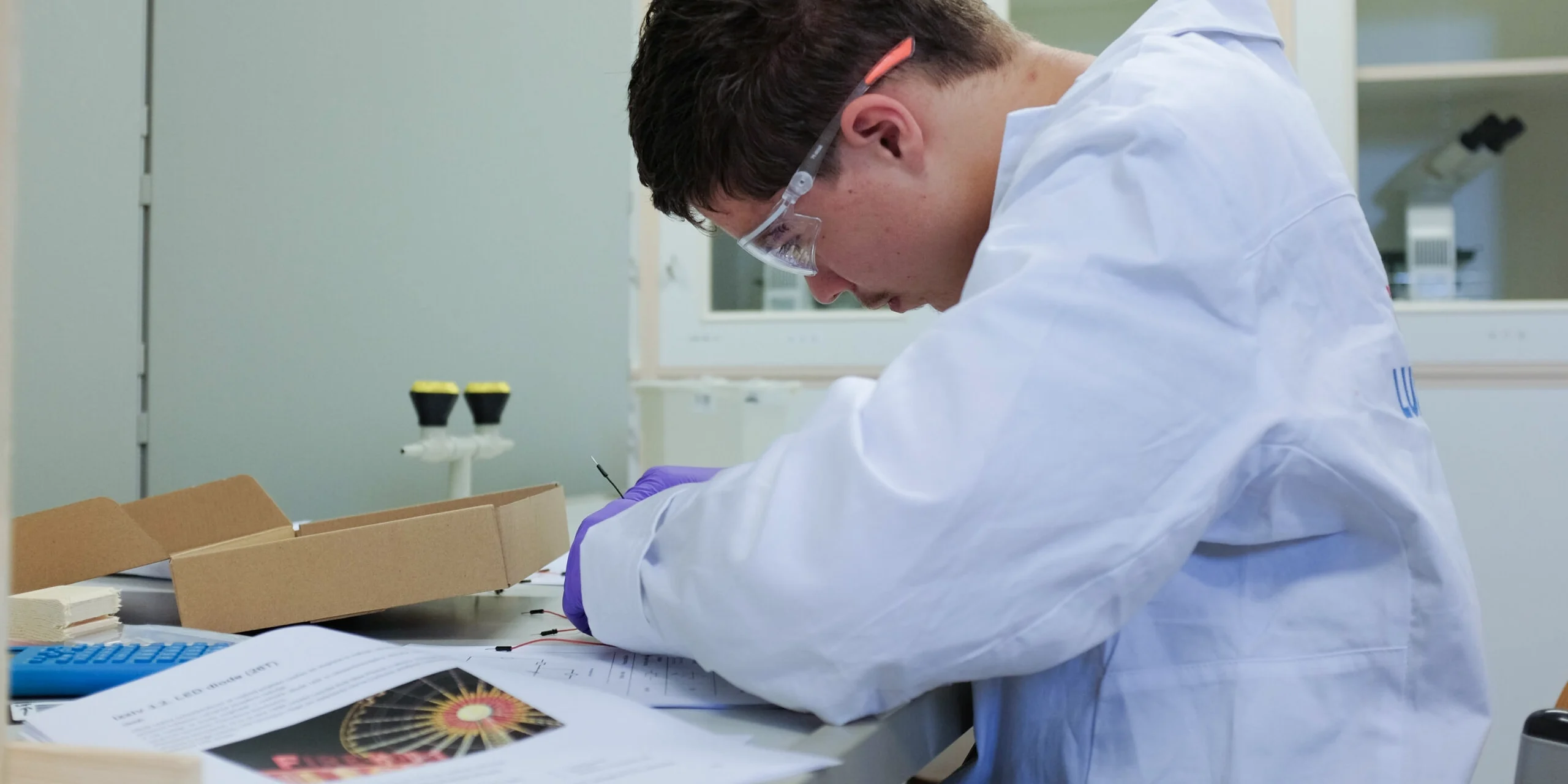 Maj Bombek Maj Bombek