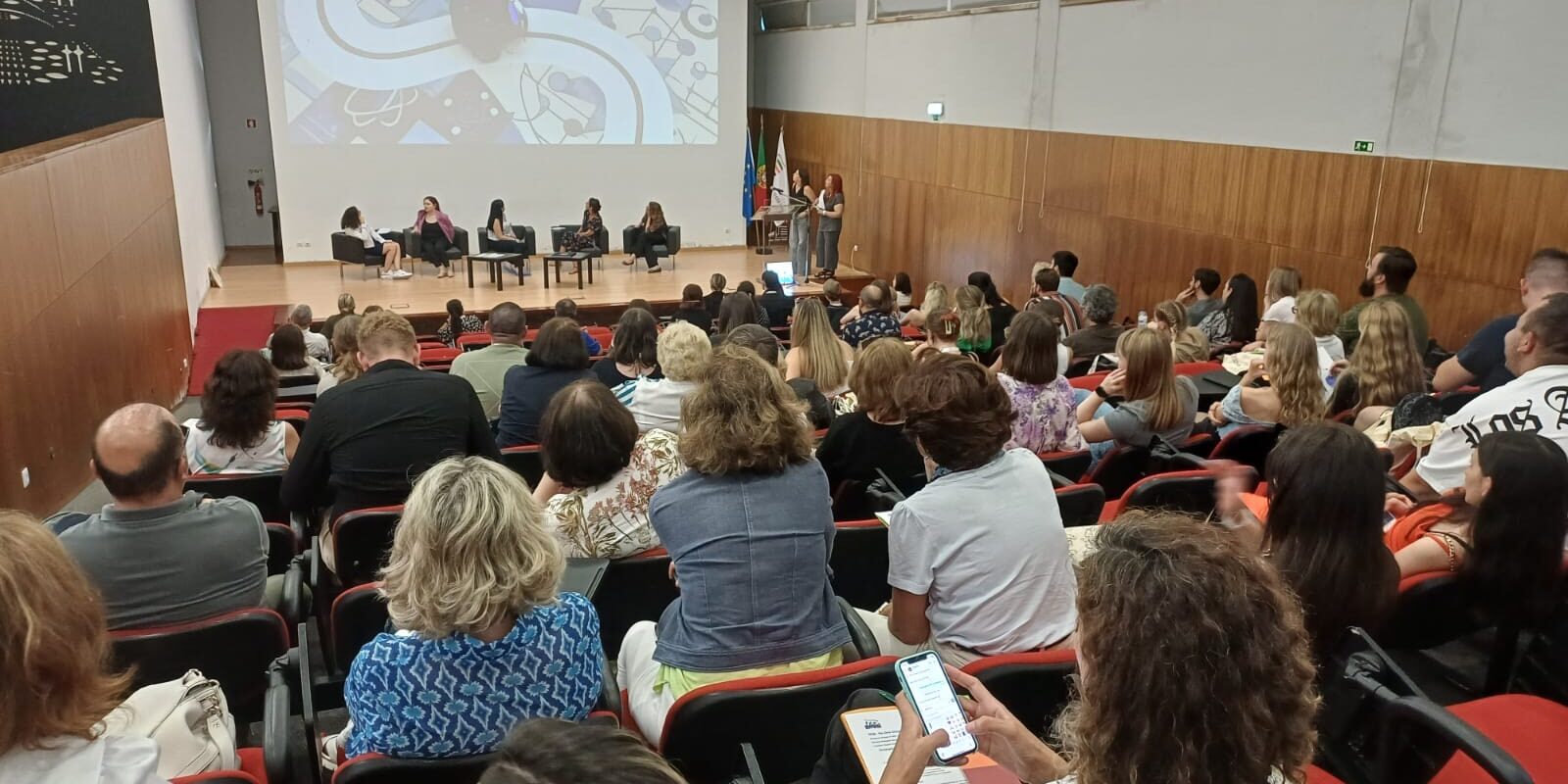 89f43d66-98b5-42c1-a3f3-86232b68a67d