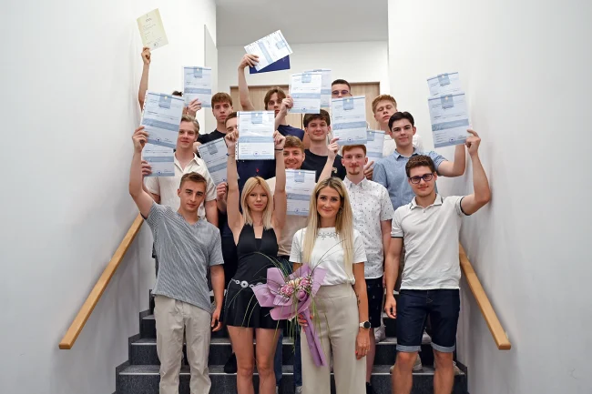 SERŠ 100% na splošni maturi 2024/25 SERŠ 100% na splošni maturi 2024/25