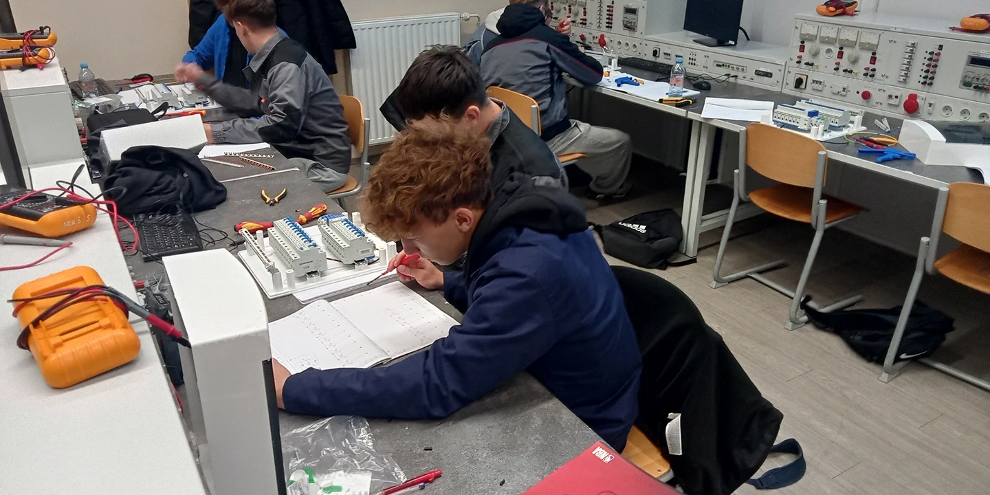 IMG20251003074812_00